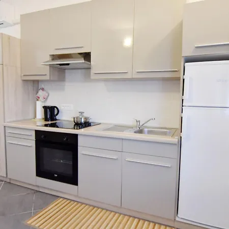 Zweizimmerwohnung Mit Grosser Terrasse In Grupija By Interhome דירה