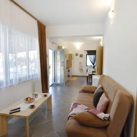Zweizimmerwohnung Mit Grosser Terrasse In Grupija By Interhome Apartmán Crveni Vrh
