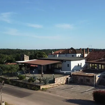 Zweizimmerwohnung Mit Grosser Terrasse In Grupija By Interhome *
